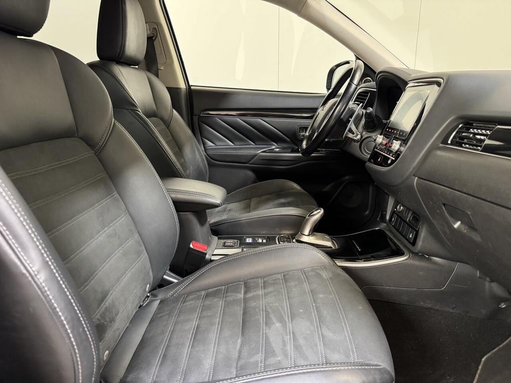 Mitsubishi Outlander 2.4 PHEV AWD Hybrid - Airco - GPS - To, Auto's, Mitsubishi, 0 min, Outlander, 0 kg, Zwart