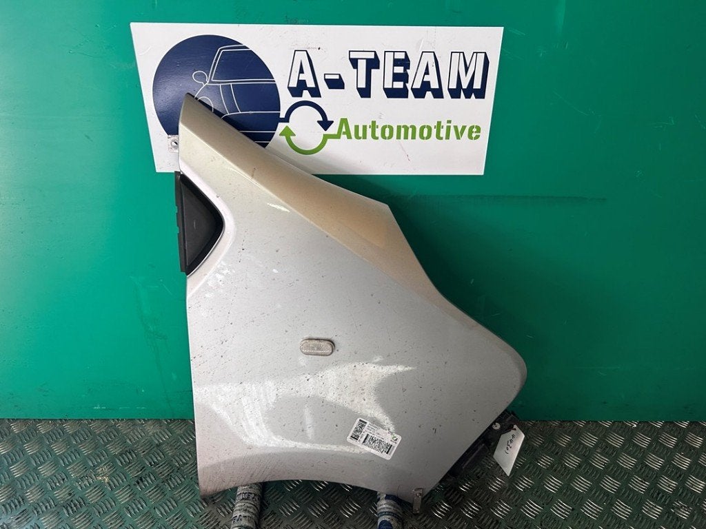 AILE AVANT DROITE Trafic Passenger (1JL / 2JL / 3JL / 4JL), Renault, Garde-boue, Utilisé, Peter-Huppertz-Straße 5
51063  Köln, DE