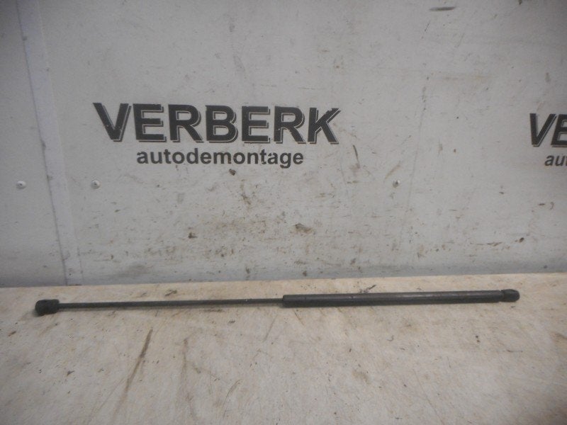 GASDRUKVEER VOOR Audi A6 Avant Quattro (C5) (4bo823359c), Info@audi.de, Audi, Audi AG, Gebruikt