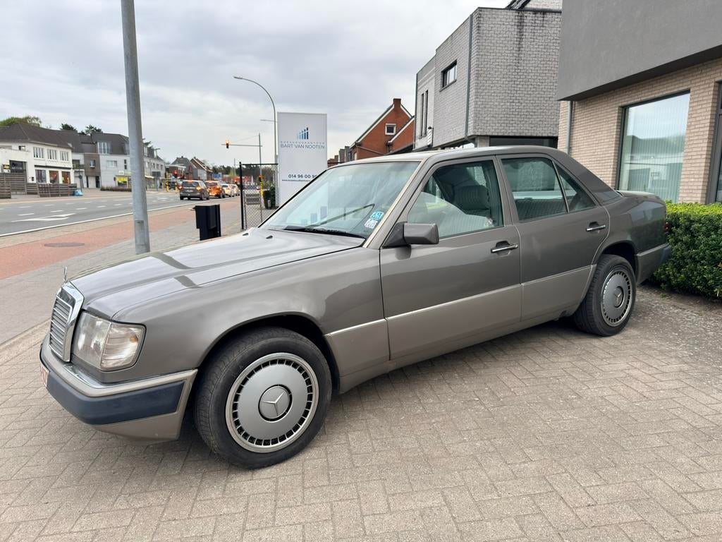 Mercedes 200d automaat, Auto's, Mercedes-Benz, Automaat, Diesel, Particulier, Onderhoudsboekje
