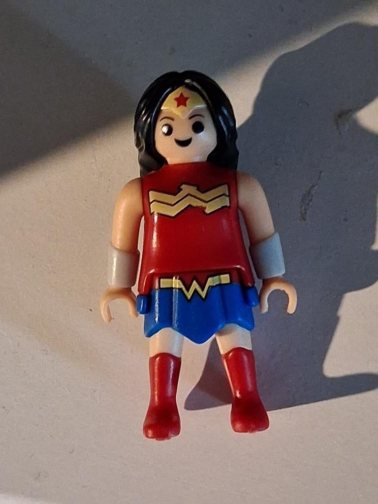 Surprise Playmobil pour enfants : Wonder Woman, Envoi