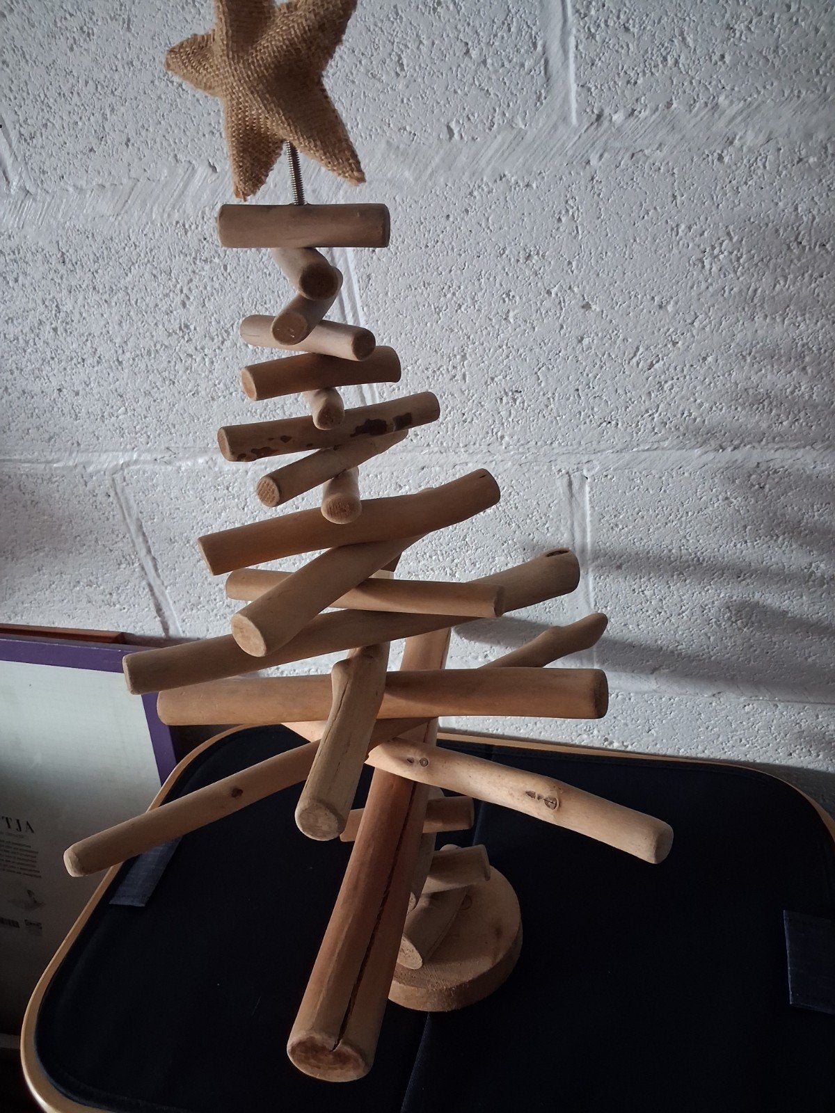 Petit sapin en bois naturel, Enlèvement