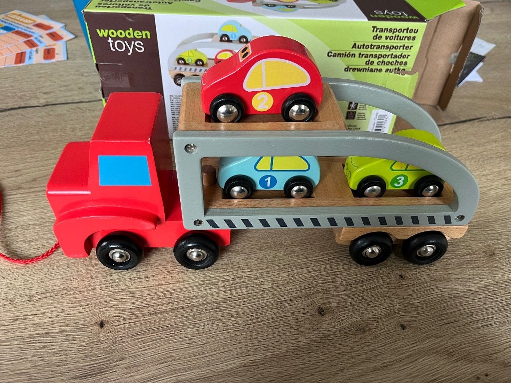 Houten vrachtwagen, Ophalen, Zo goed als nieuw
