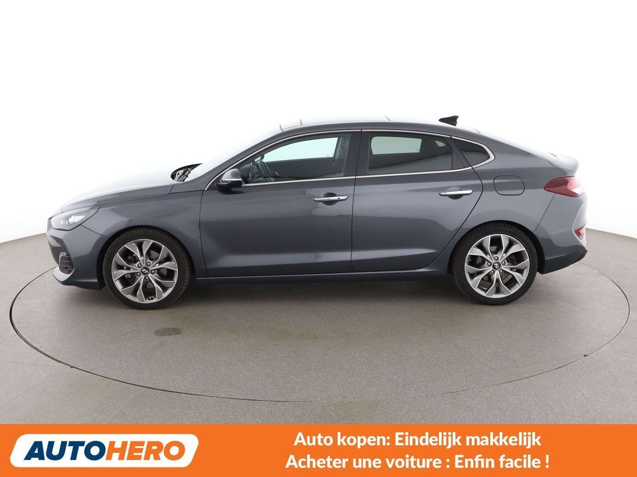Hyundai i30 1.4 T-GDI Executive (bj 2019, automaat), Skiluik, 140 pk, Zilver of Grijs, 103 kW