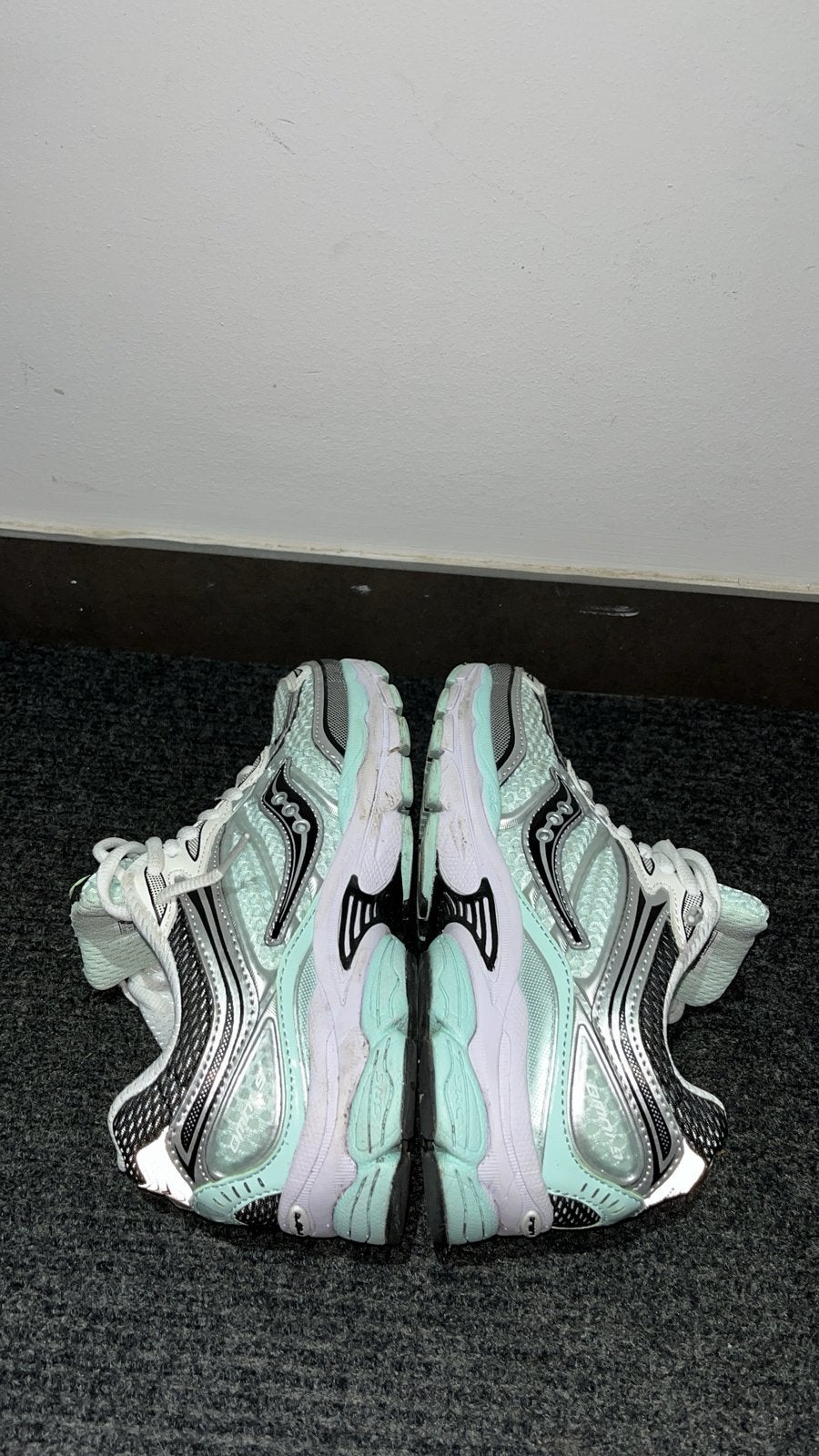 Saucony Omni 9, Enlèvement, Porté, Baskets