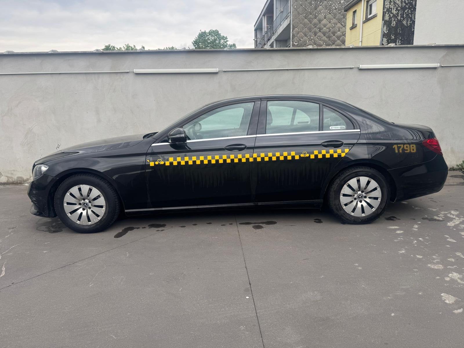 Mercedes E220 CDI, Auto's, Automaat, Euro 6, 4 cilinders, Bedrijf