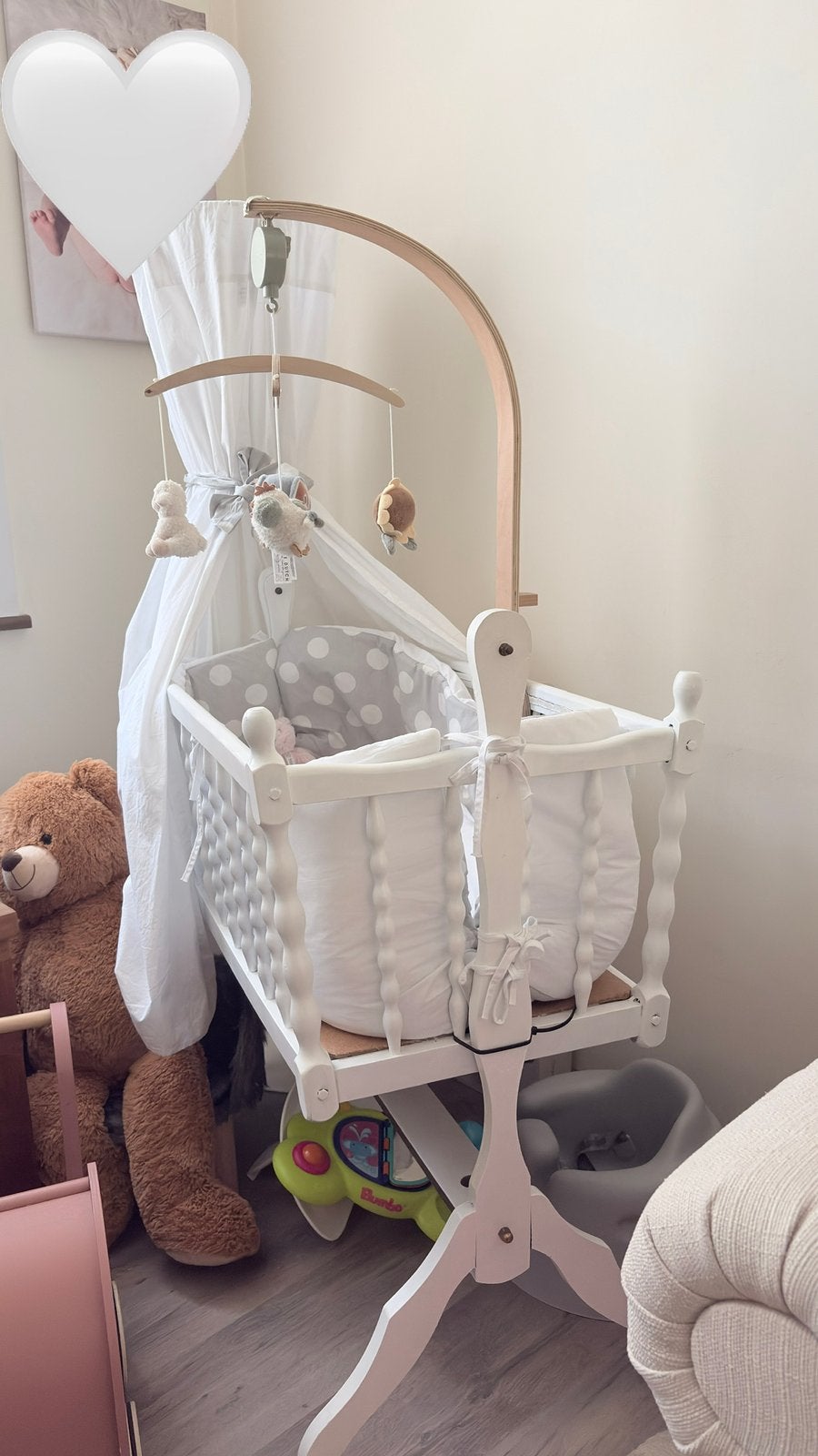 Vintage wiegje met hemel, Kinderen en Baby's, Babywiegjes en Ledikanten, Ophalen, Zo goed als nieuw