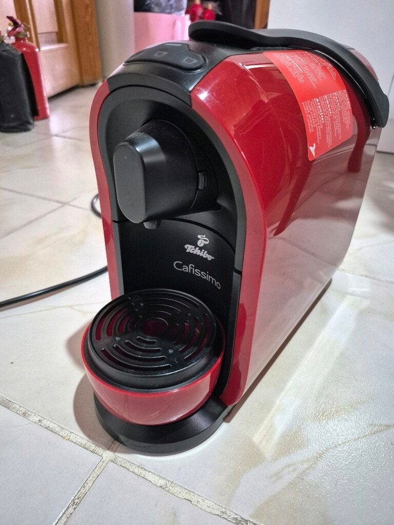Tchibo Cafissimo Rouge pur, Electroménager, Machine à espresso, Réservoir d'eau amovible, Enlèvement ou Envoi, Dosettes et capsules de café
