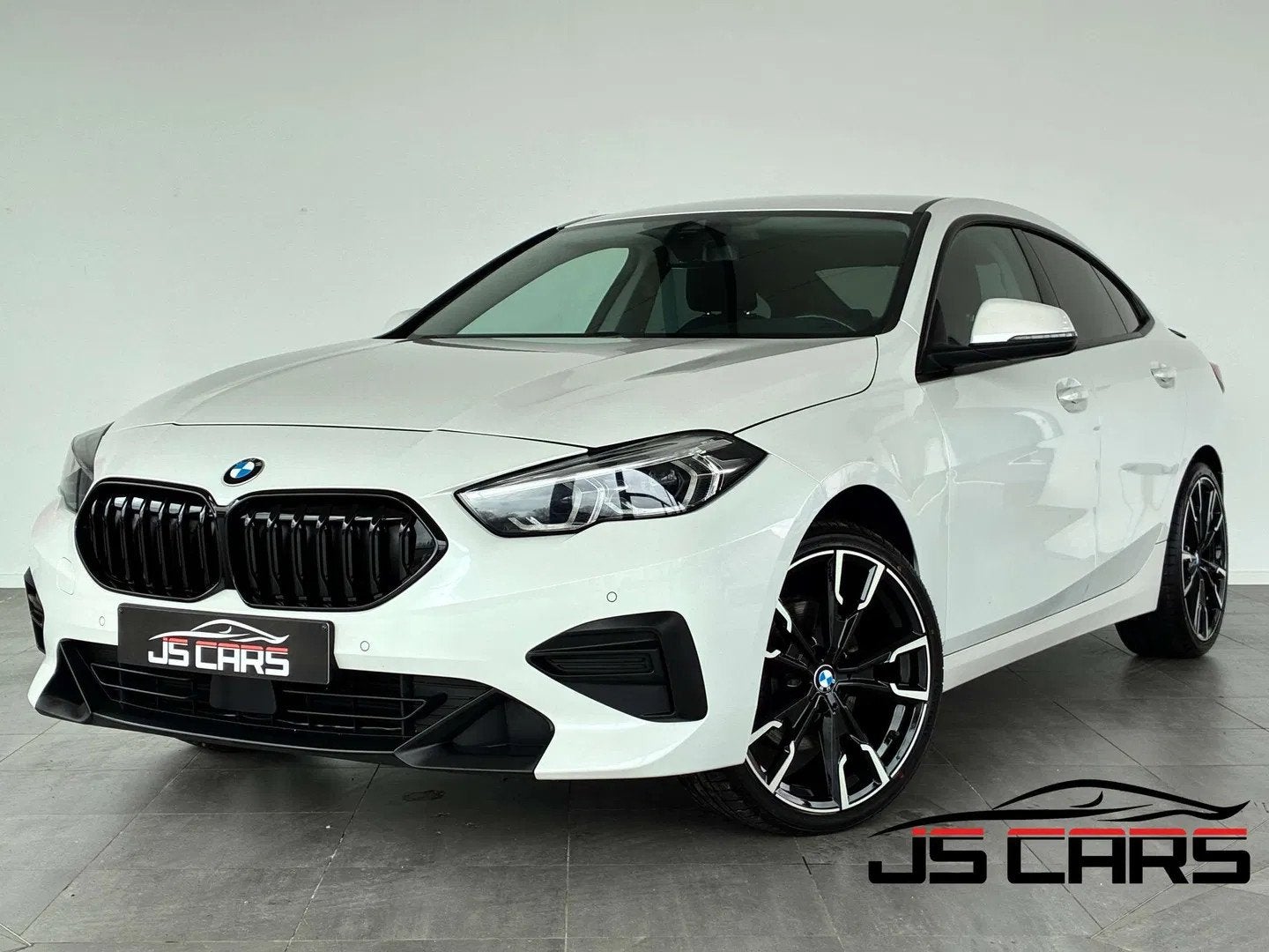 BMW 2 Serie 218i Gran Coupé SPORT-1ERPRO-GPS-CARPLAY-JANTES, Auto's, BMW, 100 kW, 4 deurs, Stof, Gebruikt