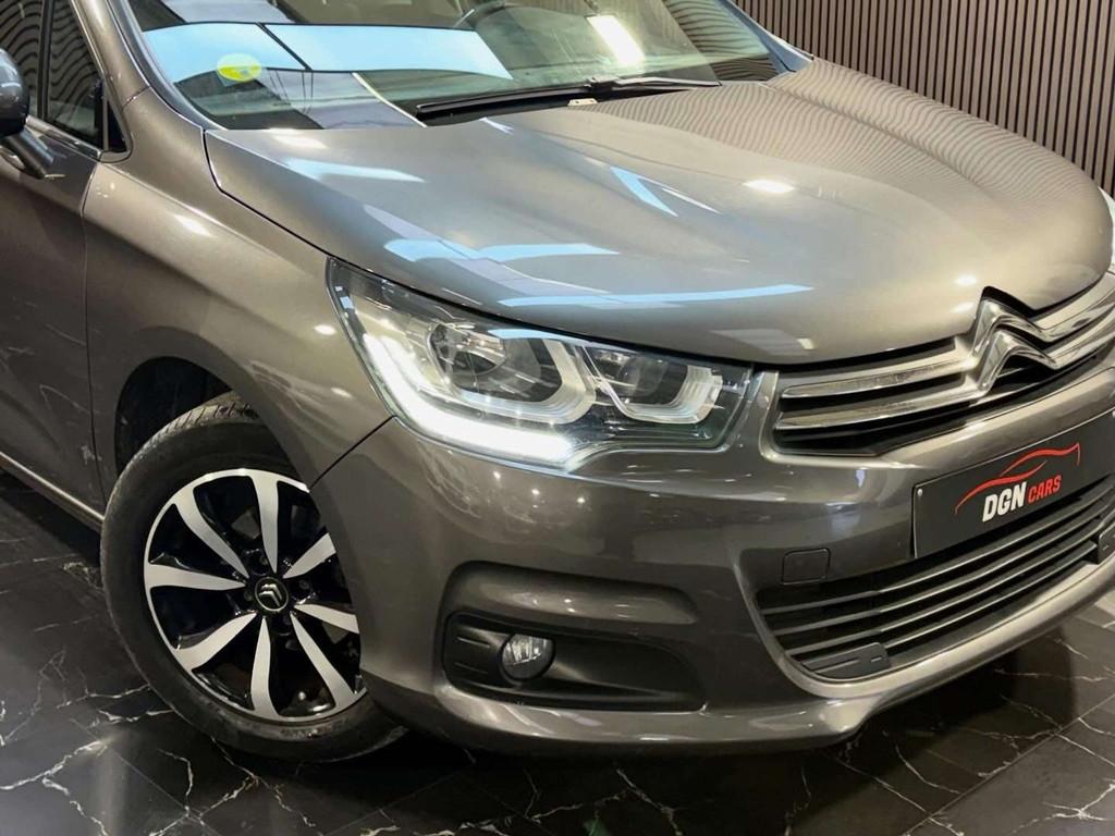 Citroën C4 C4 1.6 BlueHDi Highlight S (bj 2017), Auto's, Citroën, Stof, Gebruikt, 4 cilinders, USB