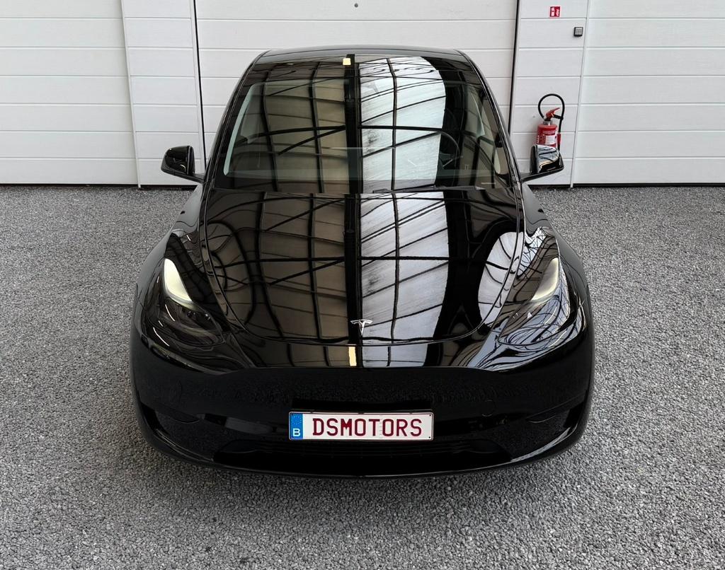 Tesla Model Y RWD | Triple Black | Net gepolierd | BTW wagen, Automaat, https://public.car-pass.be/vhr/5560012c-1f4a-48c2-9323-a5b3d3a23ac1