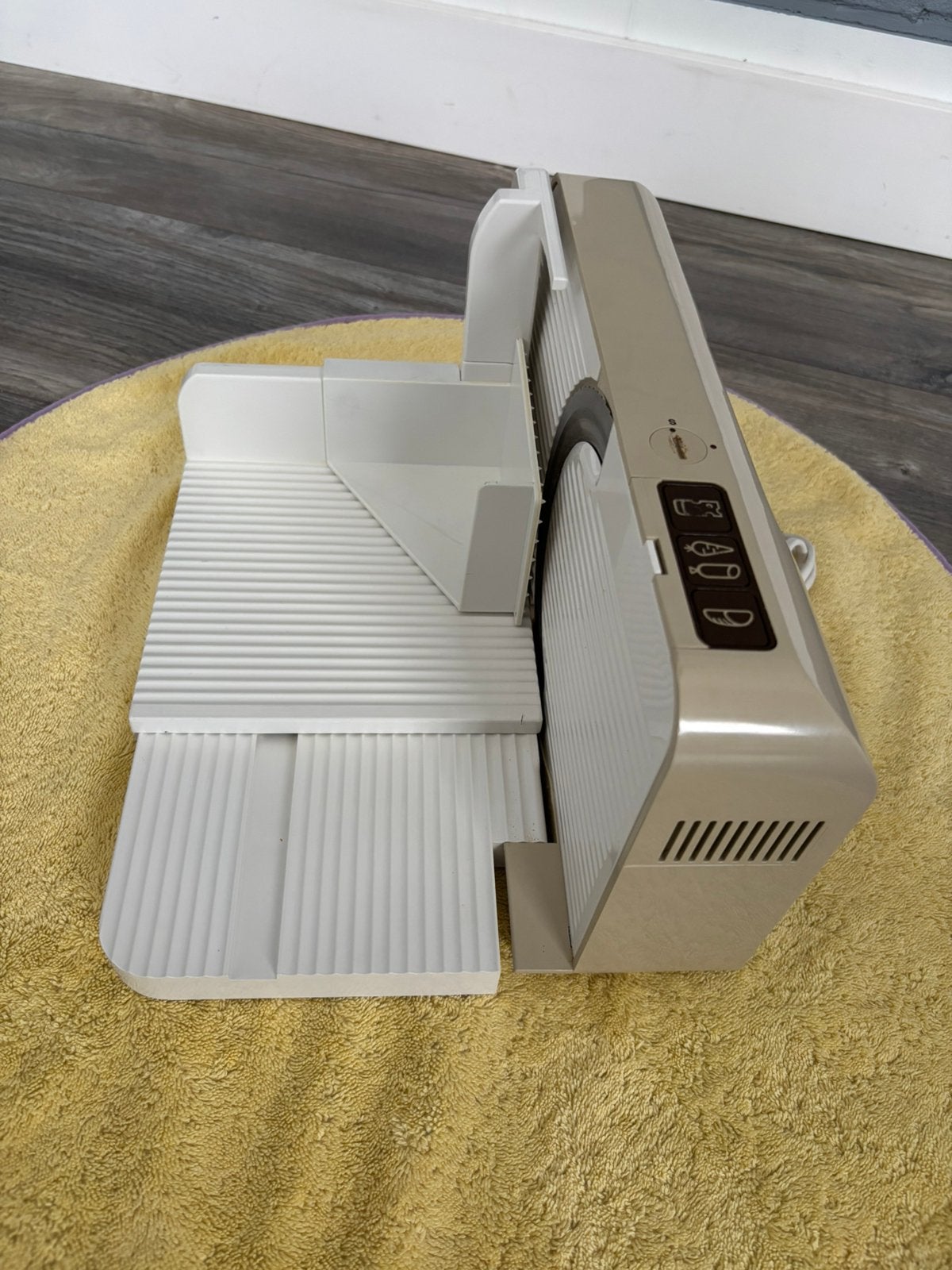 Machine de découpe AEG, Beige, Trancheuse, Enlèvement, Utilisé