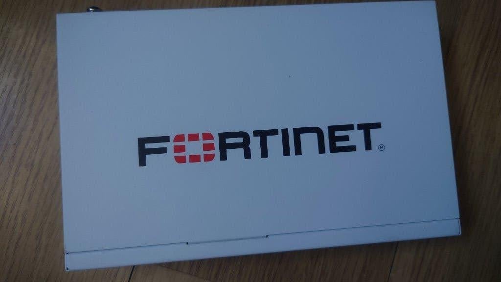 Fortinet Fortigate 80D Firewall, Enlèvement ou Envoi, Utilisé