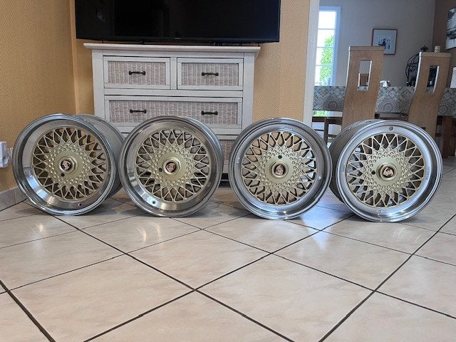 Set de jantes 16" RW pour Porsche 911 G ou 944 avt 86, Autos : Pièces & Accessoires, Enlèvement ou Envoi, 16 pouces, Jante(s)