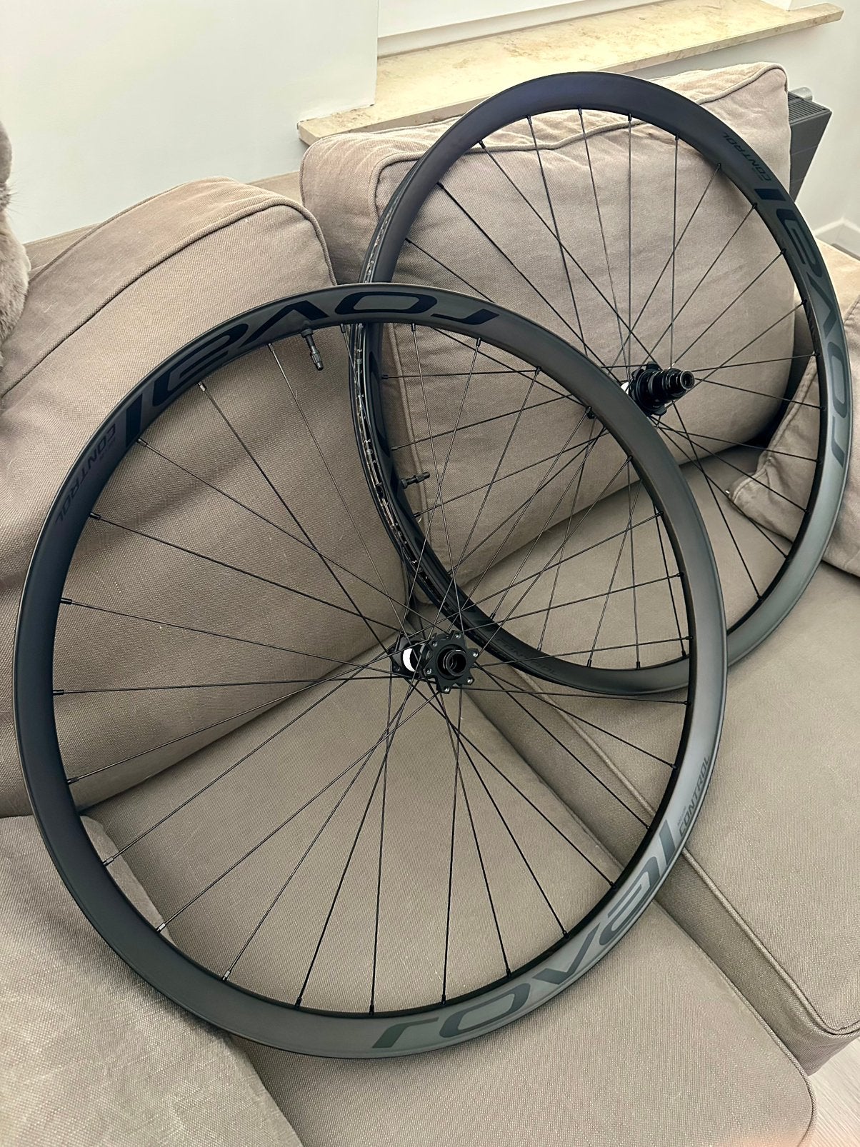Roues Roval Control 350 carbon 29", Vélos & Vélomoteurs, Vélos Pièces, Enlèvement ou Envoi, Comme neuf, Roue, Carbone