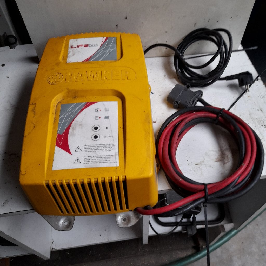 BATTERIJLADER   48V  60A HAWKER, Gebruikt