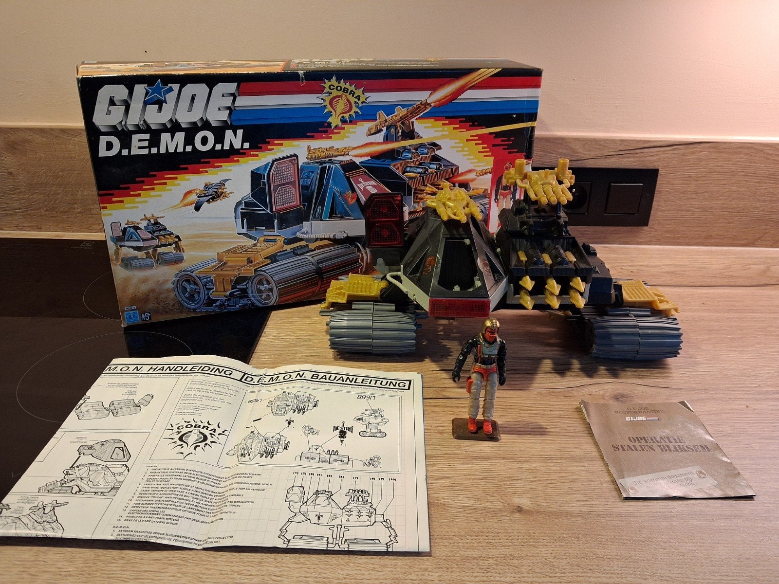 G.I. Joe : Cobra D.E.M.O.N., Verzenden