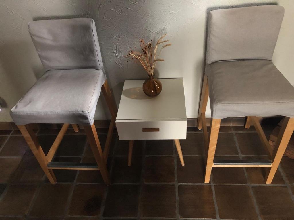 2 tabourets de bar, Avec repose-pieds, 2 tabourets, Enlèvement, Utilisé