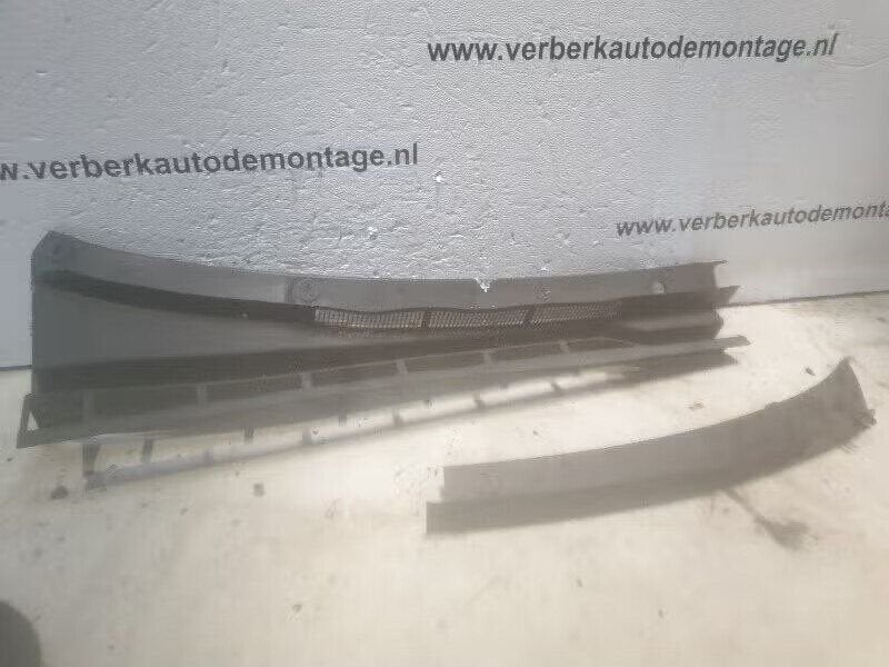 PARAVAN Audi 80 (B4) (893-819-403.--893-819-404), Gebruikt, Auto-Union-Straße 1, 85057 Ingolstadt, DE, Info@audi.de, Audi AG