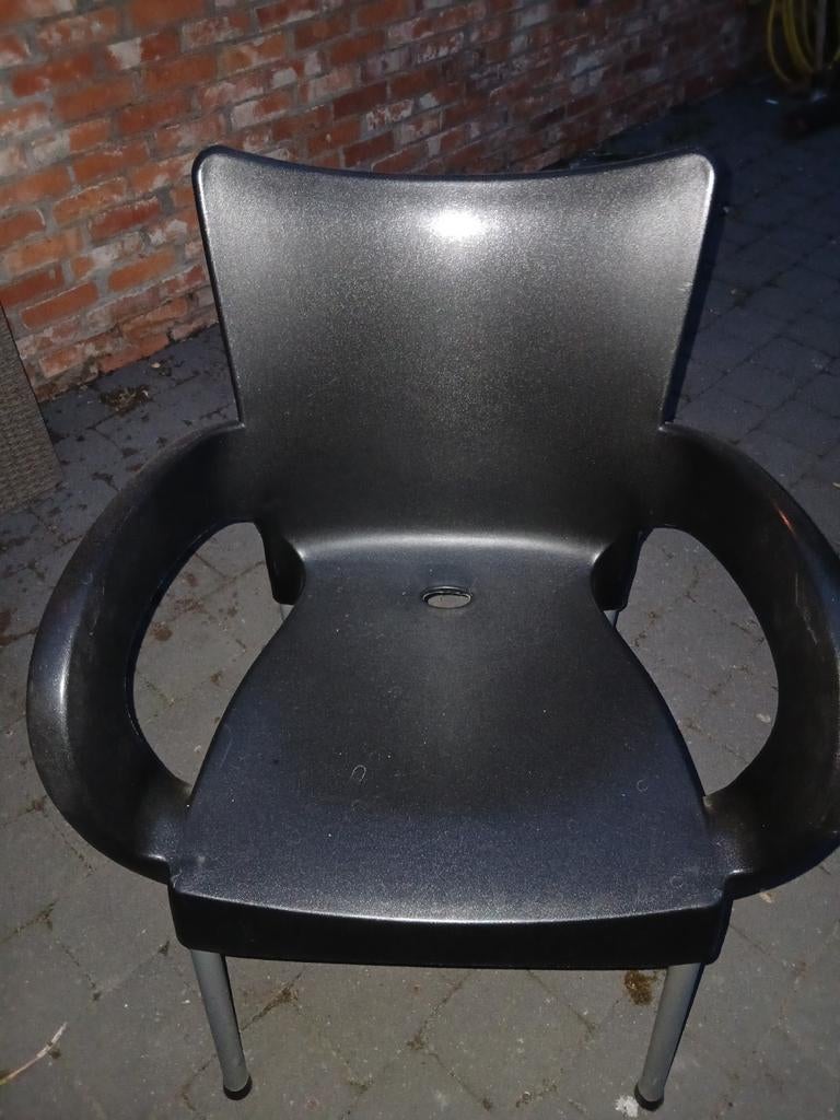 10 zwarte terras stoelen, Tuin en Terras, Tuinstoelen, Ophalen, Zo goed als nieuw, Kunststof, Stapelbaar