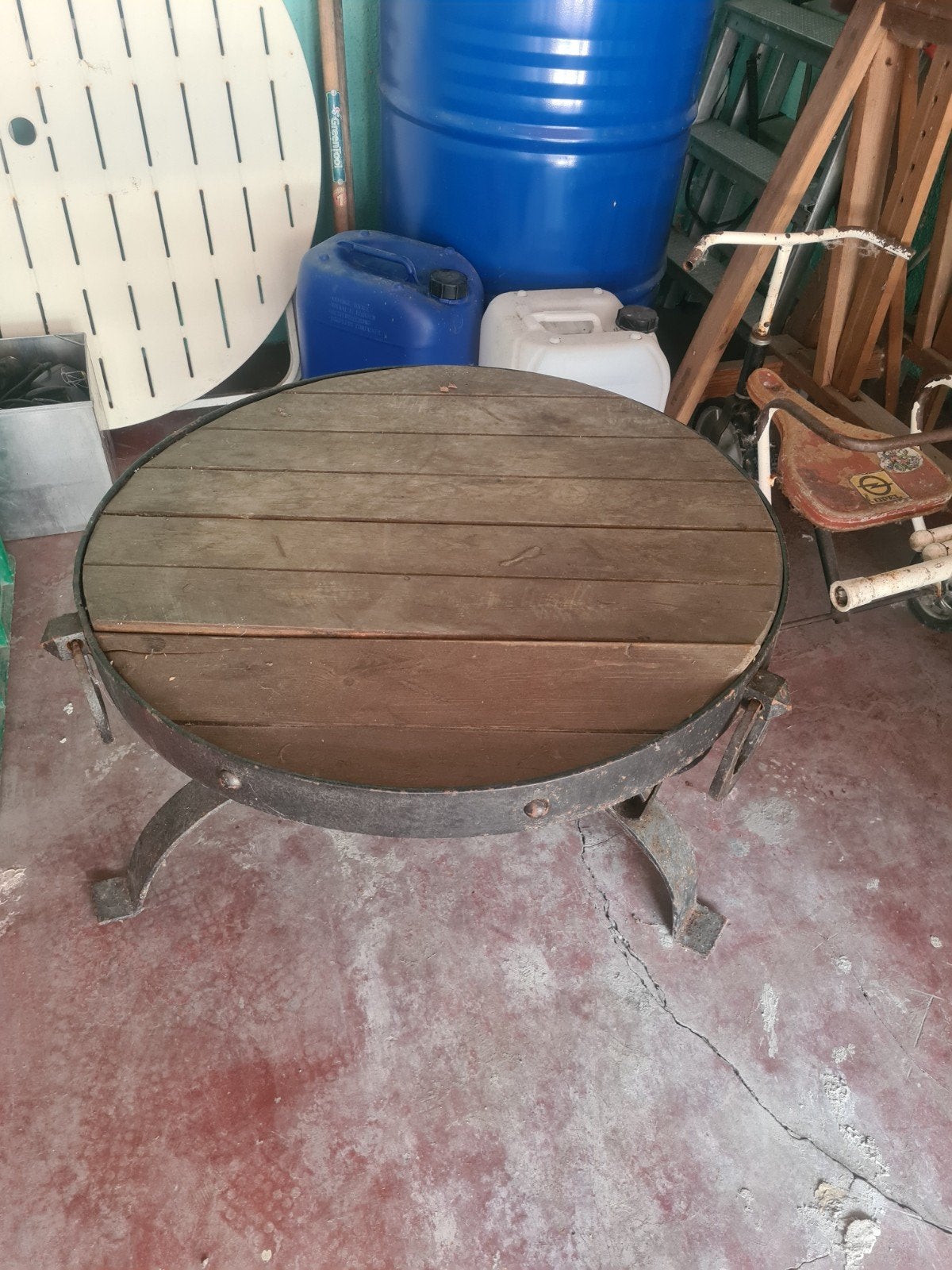 belle table en fer forgé, Enlèvement ou Envoi