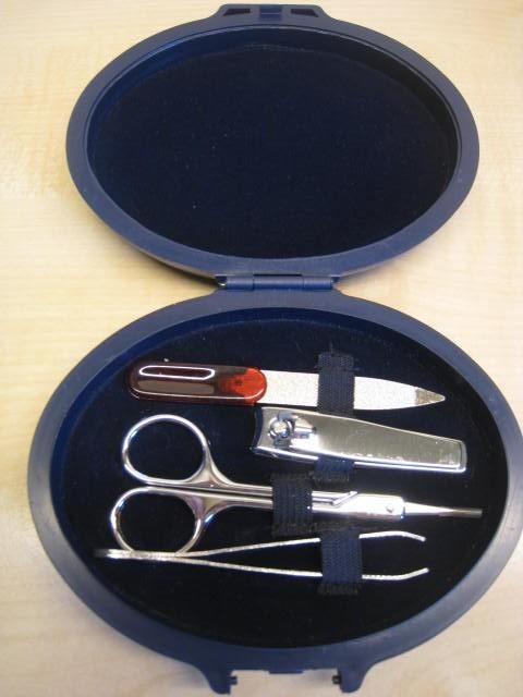 Manicure set : nagelknipper, pincet, schaar, vijl, nieuw !!, Bijoux, Sacs & Beauté, Beauté | Cosmétiques & Maquillage, Enlèvement