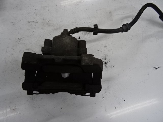 REMKLAUW RECHTS VOOR Opel Zafira (M75) (01-2005/04-2015), Gebruikt, Opel, Opel Automobile GmbH, Kontakt-opel@opel.com
