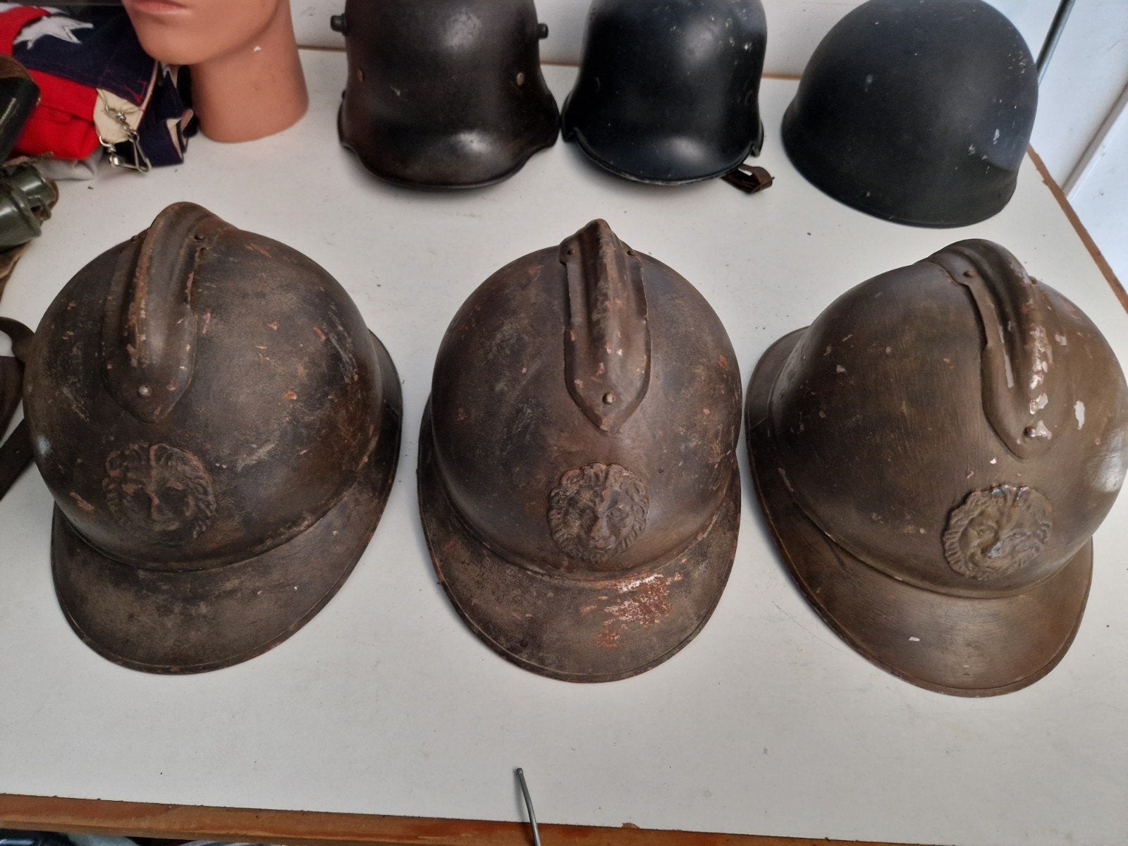 Belgische helmen 1ste oorlog stuk 120€ verouderd, Verzamelen, Militaria | Algemeen, Ophalen of Verzenden
