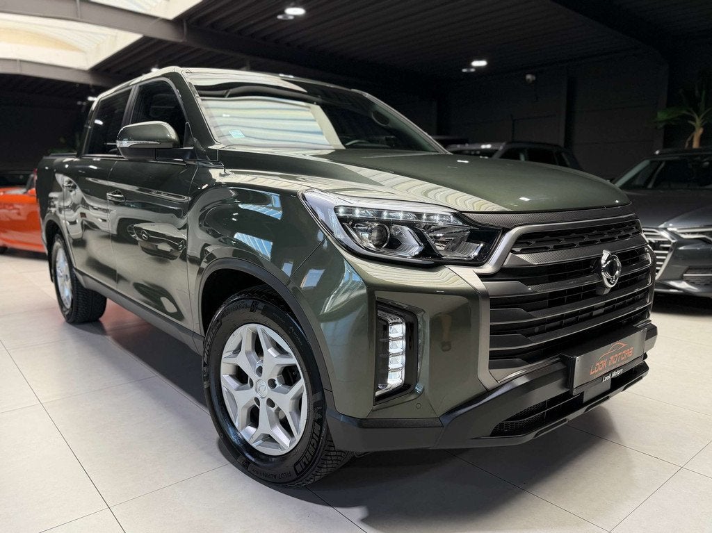 SsangYong Musso 2.2 TURBO 202CV e-XDI 4WD TVAC BOITE AUTO FU, Auto's, SsangYong, Automaat, 4 deurs, 2157 cc, Gebruikt