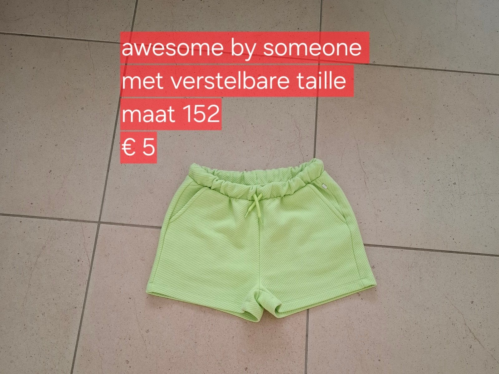 short awesome by Someone, Ophalen, Zo goed als nieuw, Awesome by Someone, Meisje