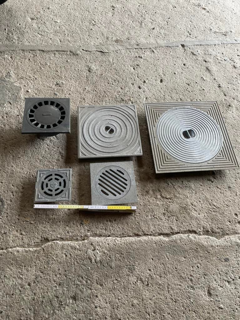 Aluminium deksels, Ophalen, Zo goed als nieuw, Aluminium