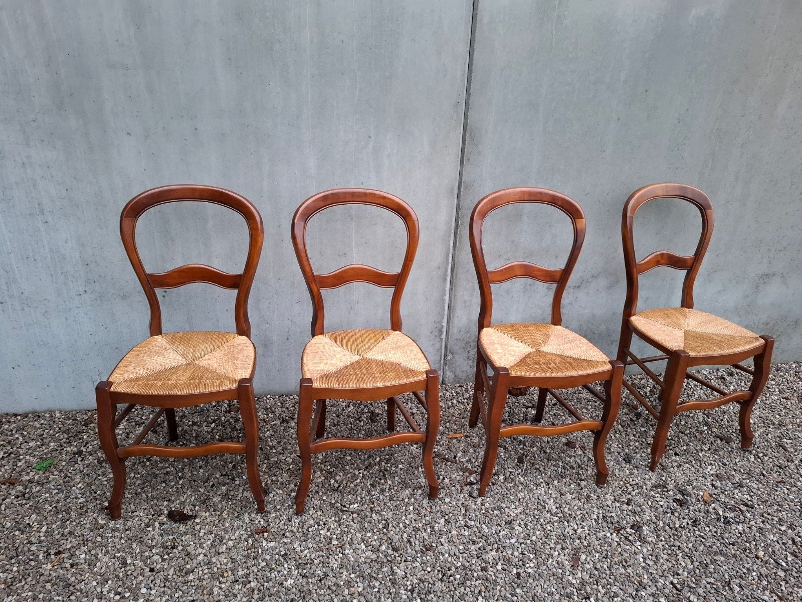 Lot de chaises anciennes, Enlèvement