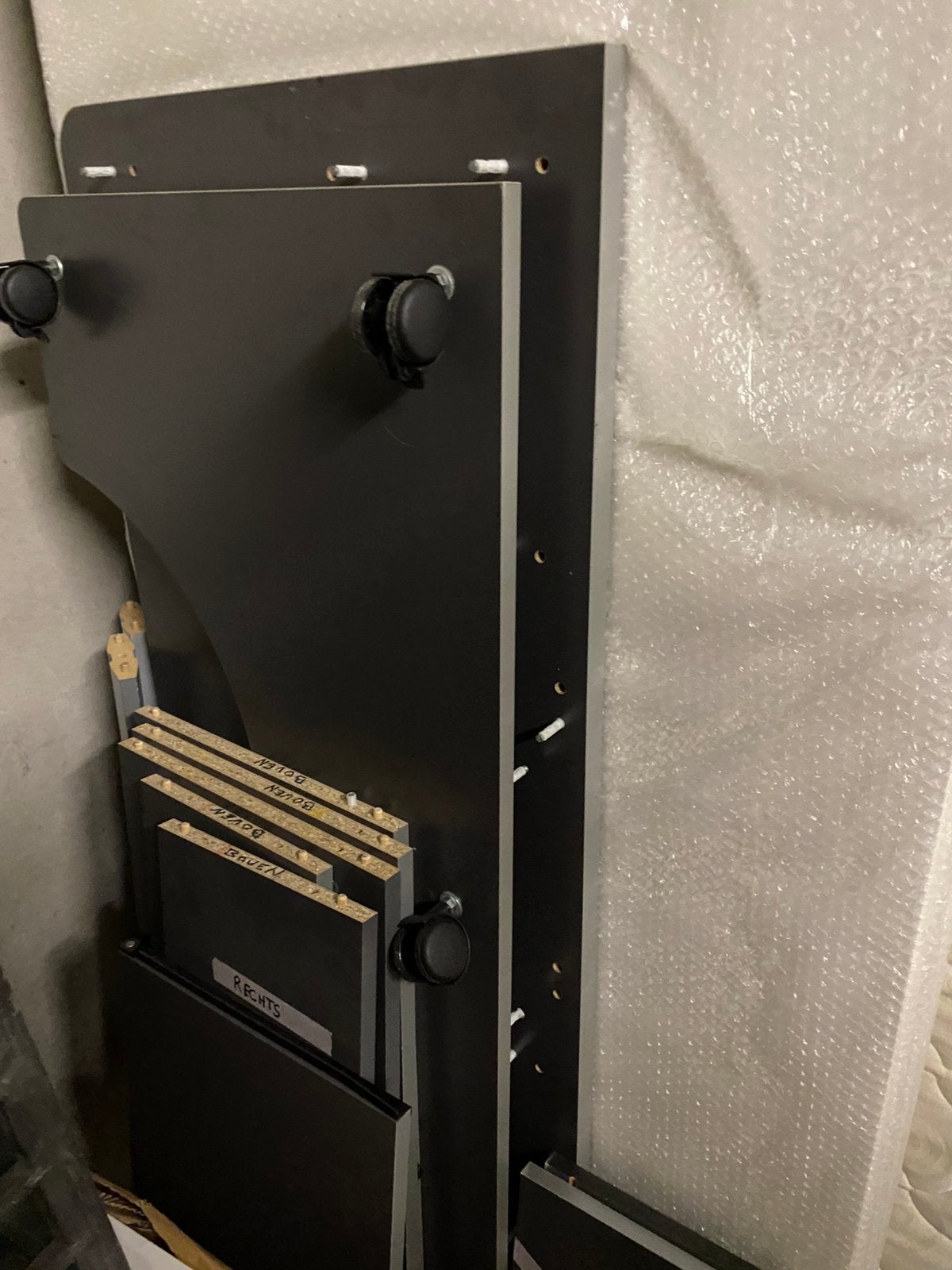Bureau, Ophalen, Zo goed als nieuw