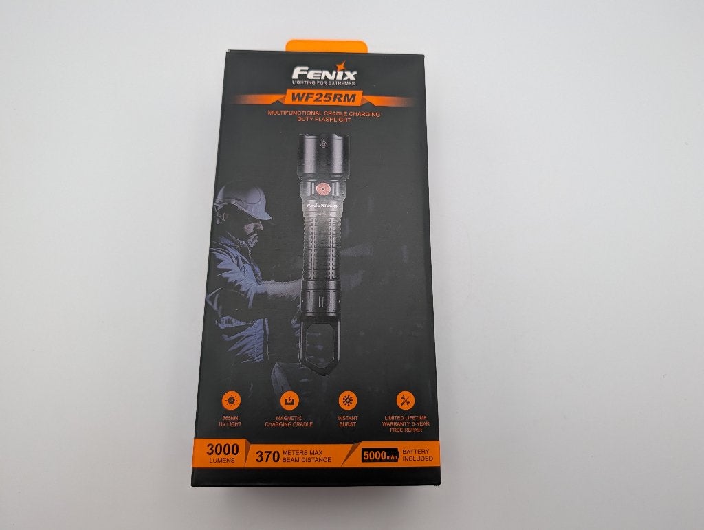 Fenix WF25RM 3000 Lumen zaklamp NIEUW, Ophalen of Verzenden, Nieuw, Batterij