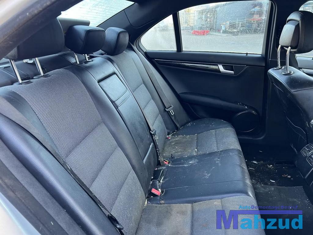 MERCEDES C KLASSE W204 Half leer interieur compleet 2007-201, Gebruikt, Mercedes-Benz AG, Mercedes-Benz, Mercedesstrasse 120
70372  Stuttgart, DE