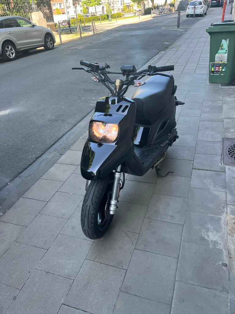 Mbk booster naked 2016, Vélos & Vélomoteurs, Enlèvement ou Envoi, Comme neuf
