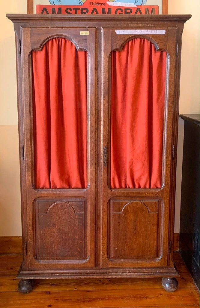 Armoire vaisselier, Enlèvement