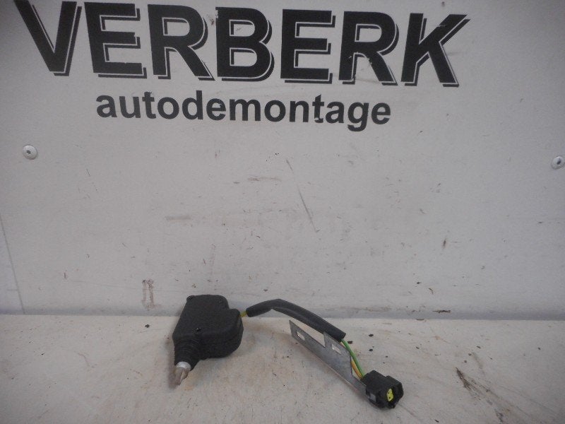 VEROUILLAGE CENTRALISEE CAPOT MOTEUR Volvo 440, Info@volvocars.com, Volvo Car Germany GmbH, Siegburger Straße 229
50679  Köln, DE