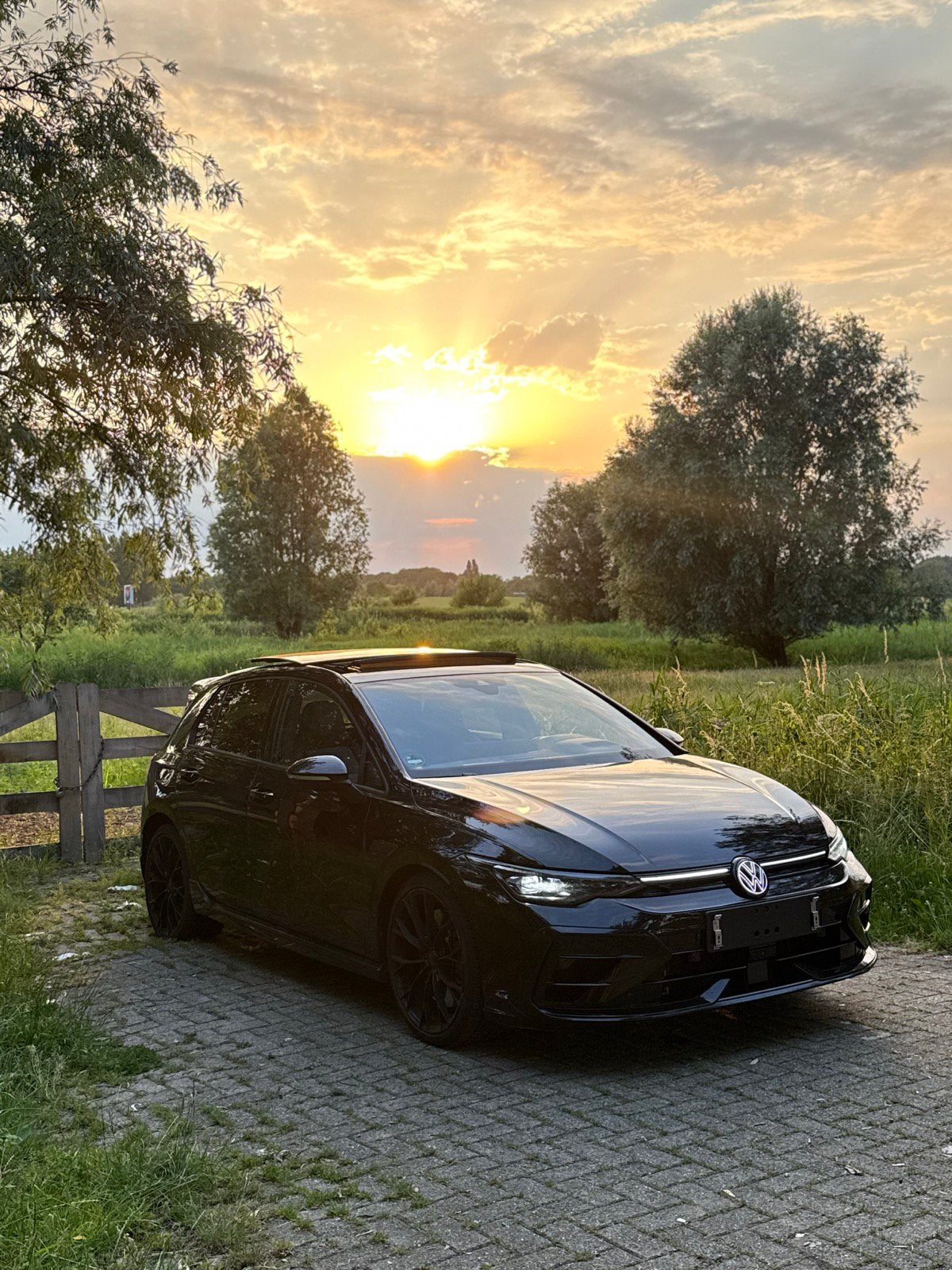 Golf 8.5R 2.0 TSI OPF 4Motion DSG Édition noire, Autos, Achat, Euro 6, Alcantara, 5 portes