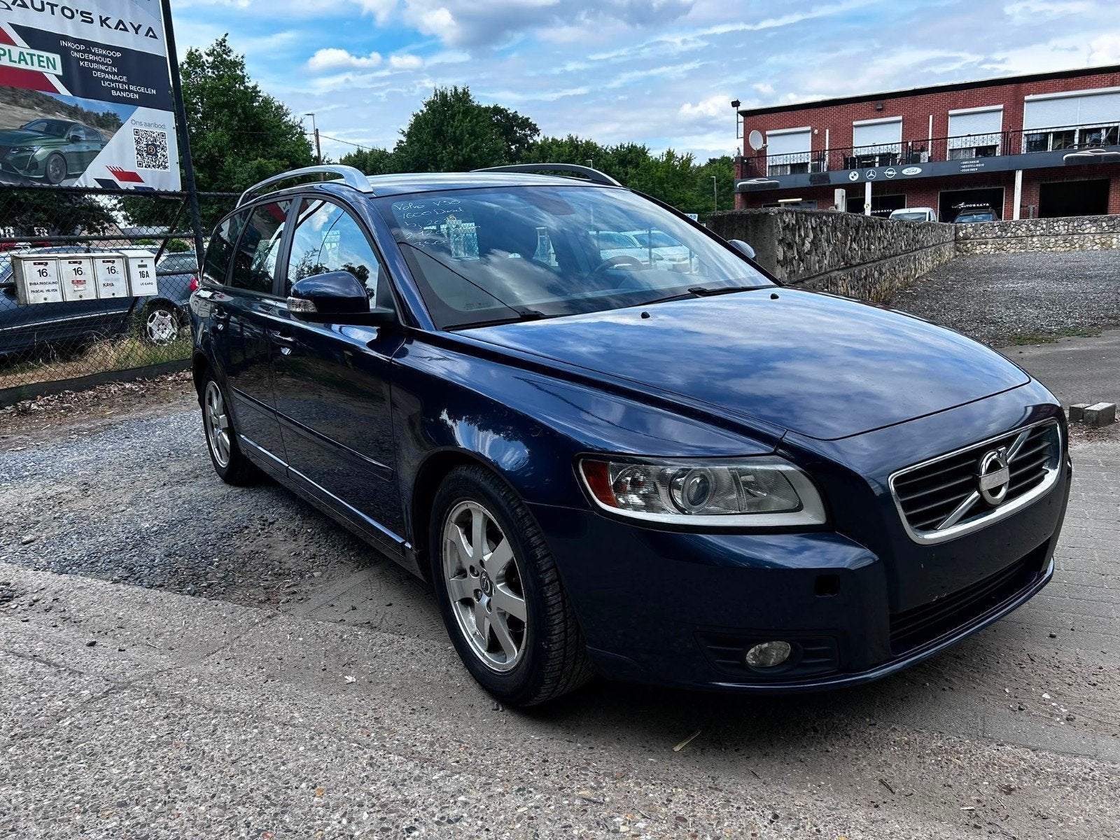 Volvo XC60 1.6 Diesel km 216.000 bj 2012, Auto's, Voorwielaandrijving, Zwart, 4 cilinders, Parkeersensor