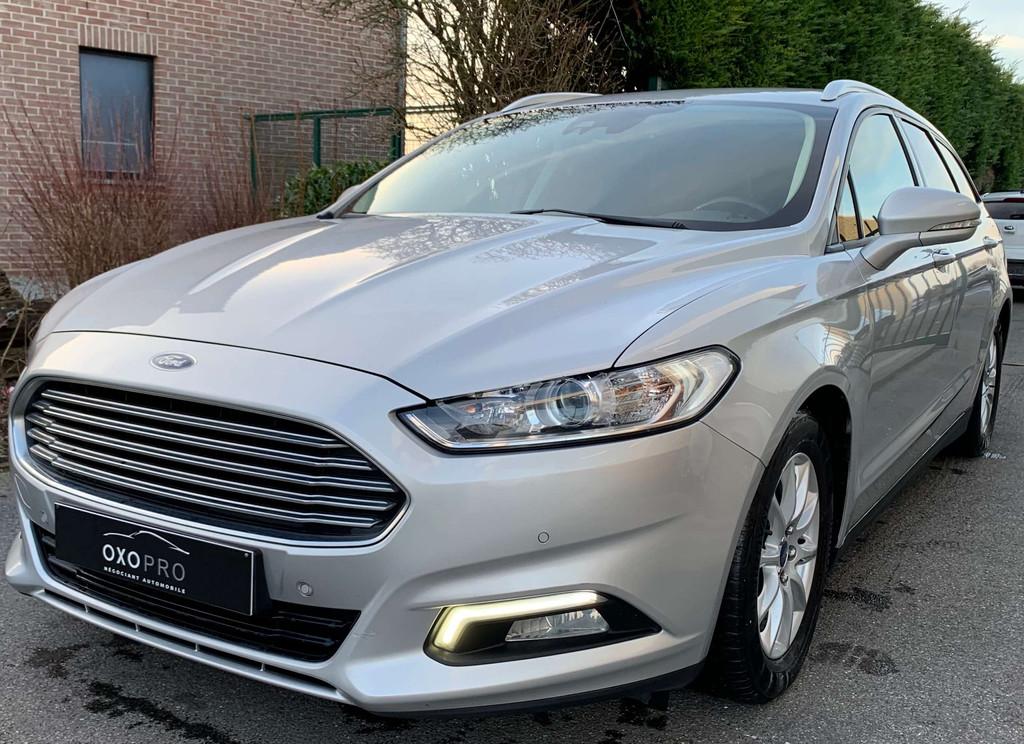 Ford Mondeo 1.5 TDCI / Gps / Clim Auto / CarPlay / 7.843 HTV, Auto's, Voorwielaandrijving, Stof, Gebruikt, Euro 6