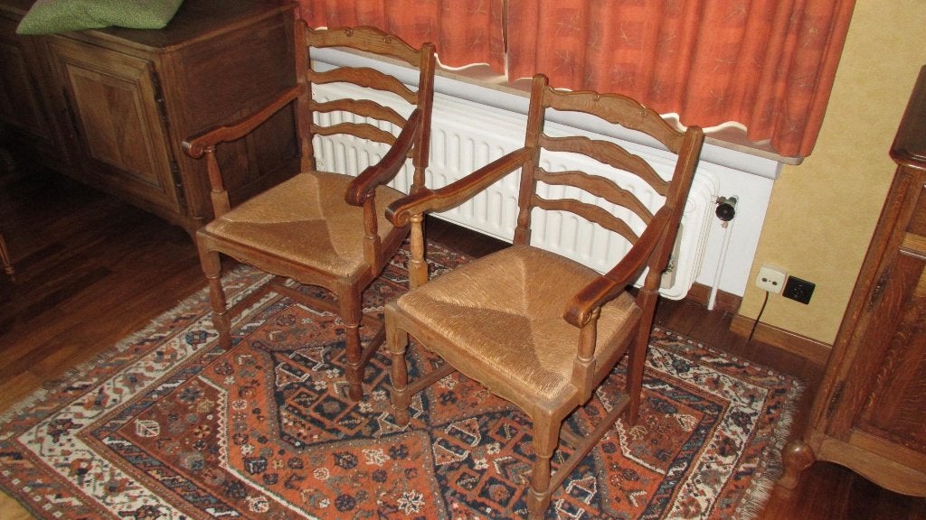 houten stoelen met armleuningen, Ophalen, Gebruikt, Twee, Bruin