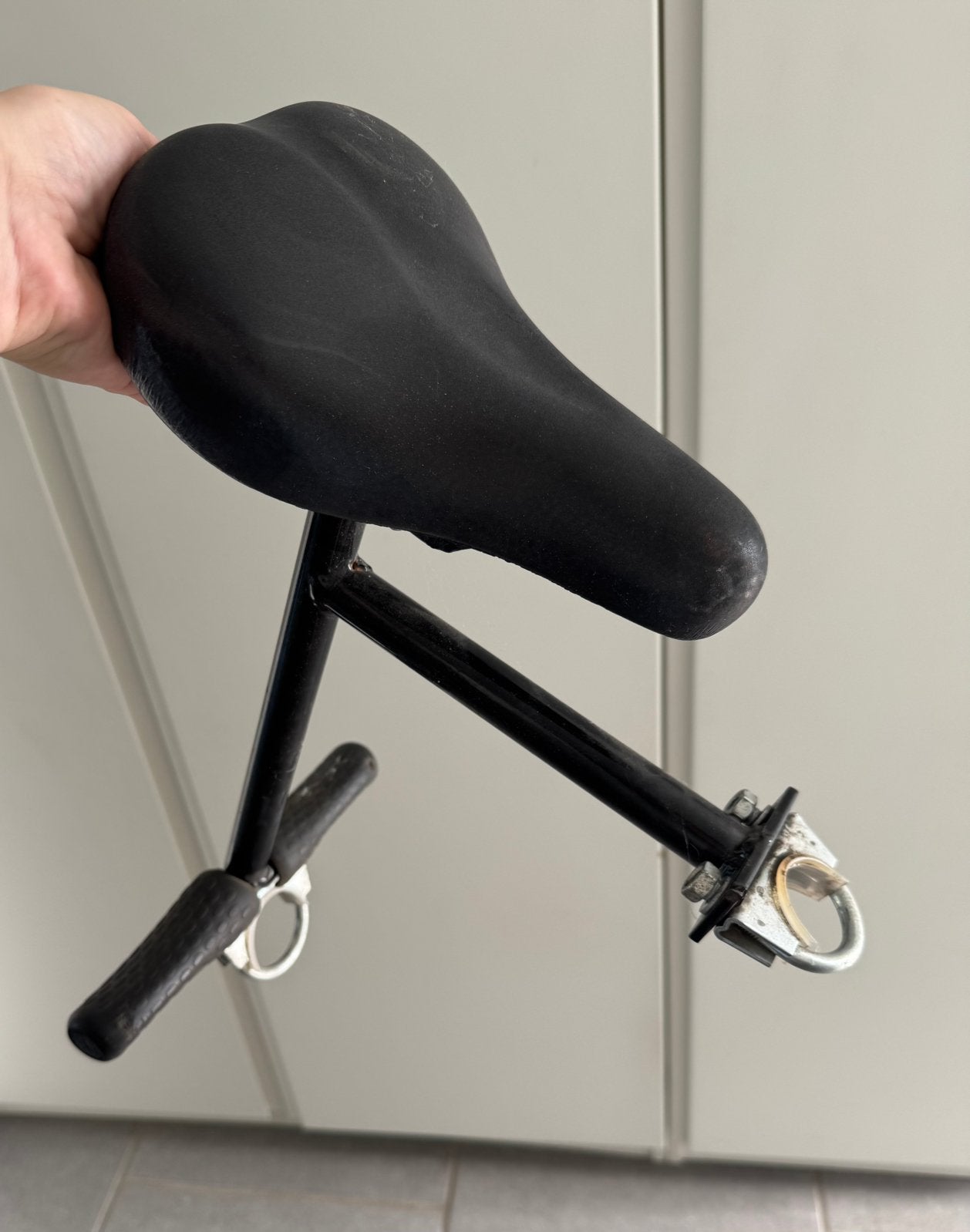 Zitje voor vooraan op de fiets., Ophalen, Gebruikt, Voorzitje, Voetsteuntjes