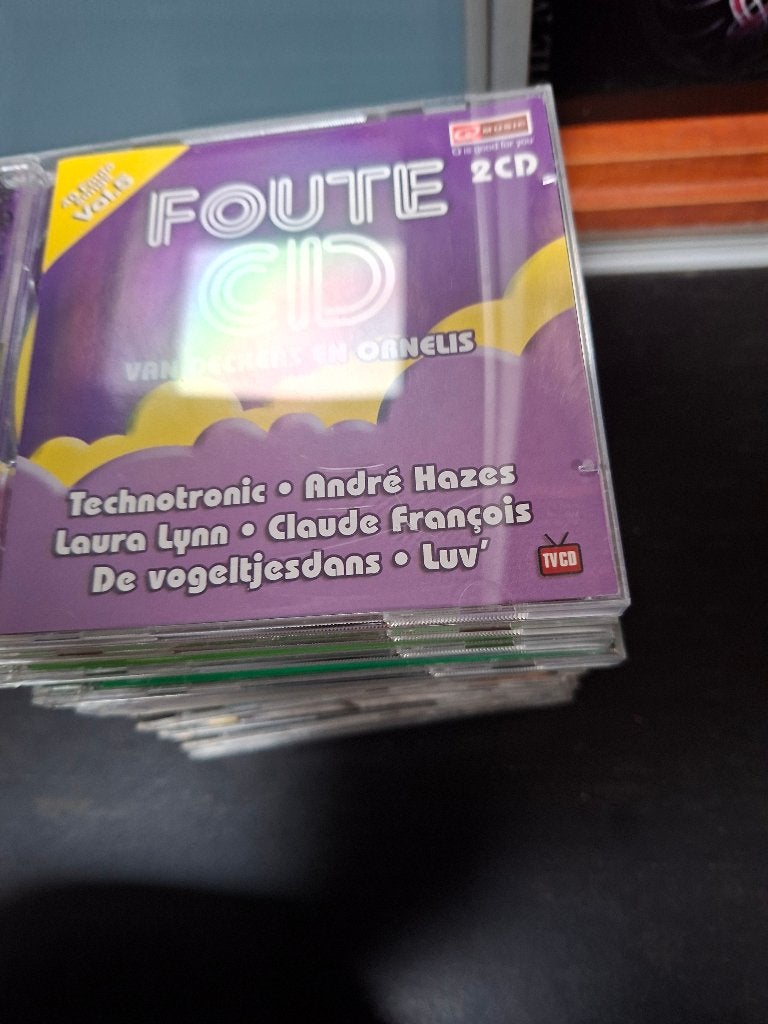 cd - various - foute cd vol 5 - 2cd, Pop, Ophalen of Verzenden, Zo goed als nieuw, Inclusief boekje