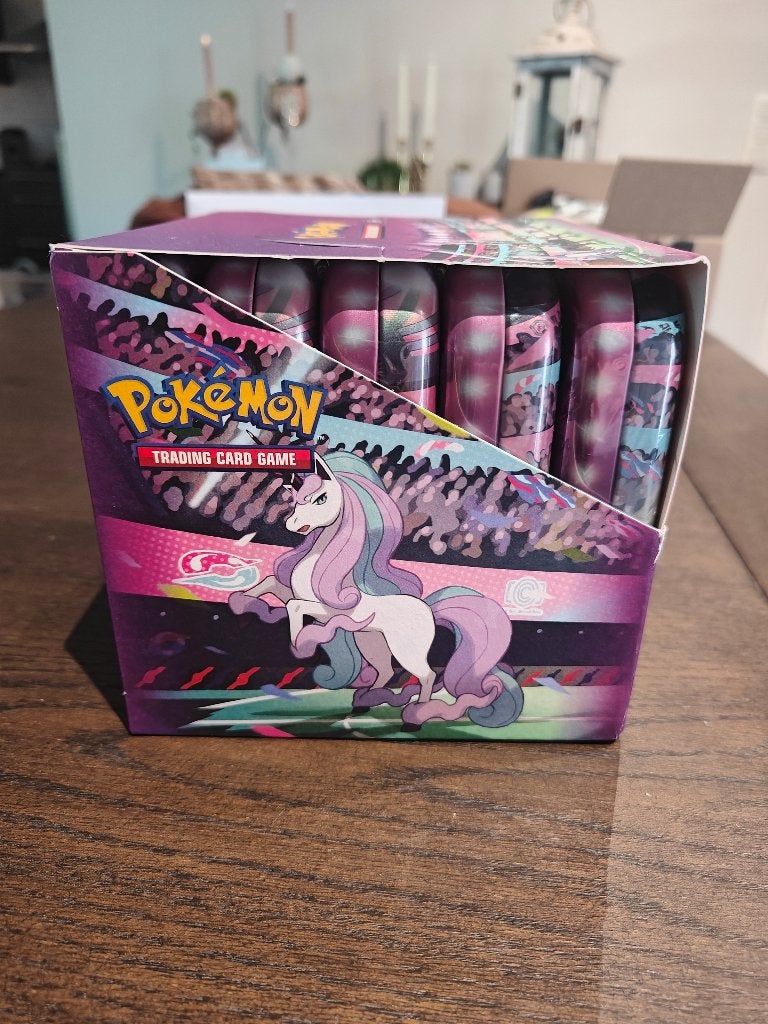 Pokemon TCG Galarian Mini Tin Display C22, Ophalen of Verzenden, Nieuw