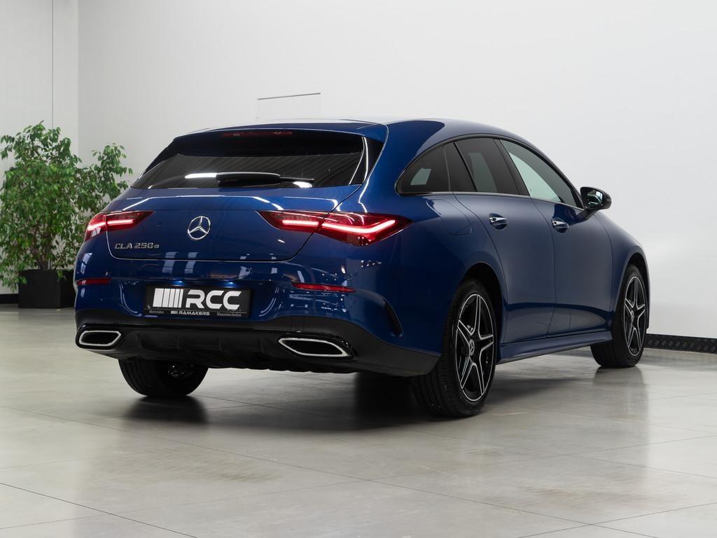 Mercedes-Benz CLA 250 e SB AMG Night Carplay LED Sfeerlicht, Auto's, CLA, Gebruikt, Zwart, 4 cilinders
