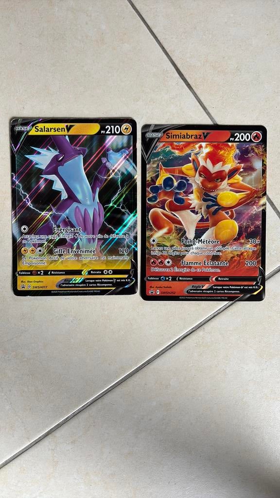 2 grande carte de Pokémon, bon état, Enlèvement ou Envoi, Comme neuf, Plusieurs cartes, Foil