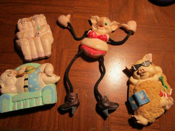 4 leuke liefdevolle varkens, Ophalen