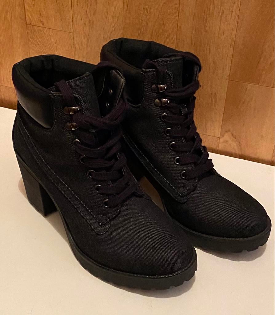 Bottine Neuve Jennyfer, pointure 39, prix : 15€, Vêtements | Femmes, Neuf, Enlèvement ou Envoi, Boots et Botinnes, Jennyfer