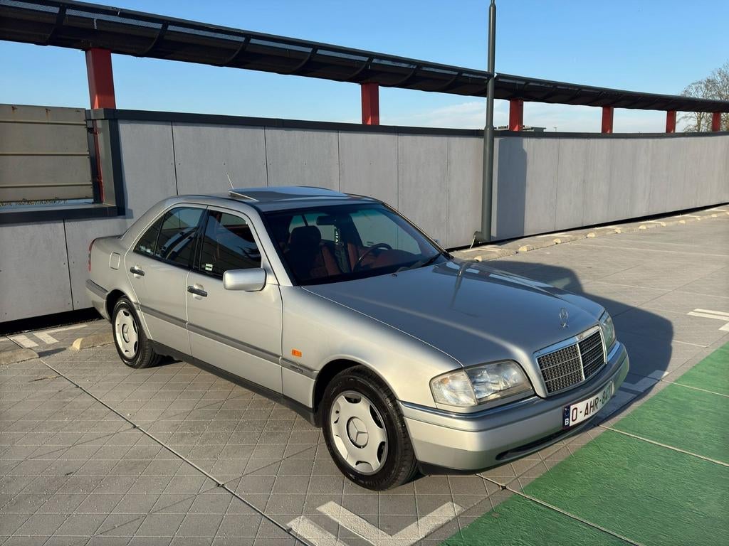 Mercedes C 220 diesel OLDTIMER - BJ:1994 -AUTOMAAT -67.000KM, foto 2